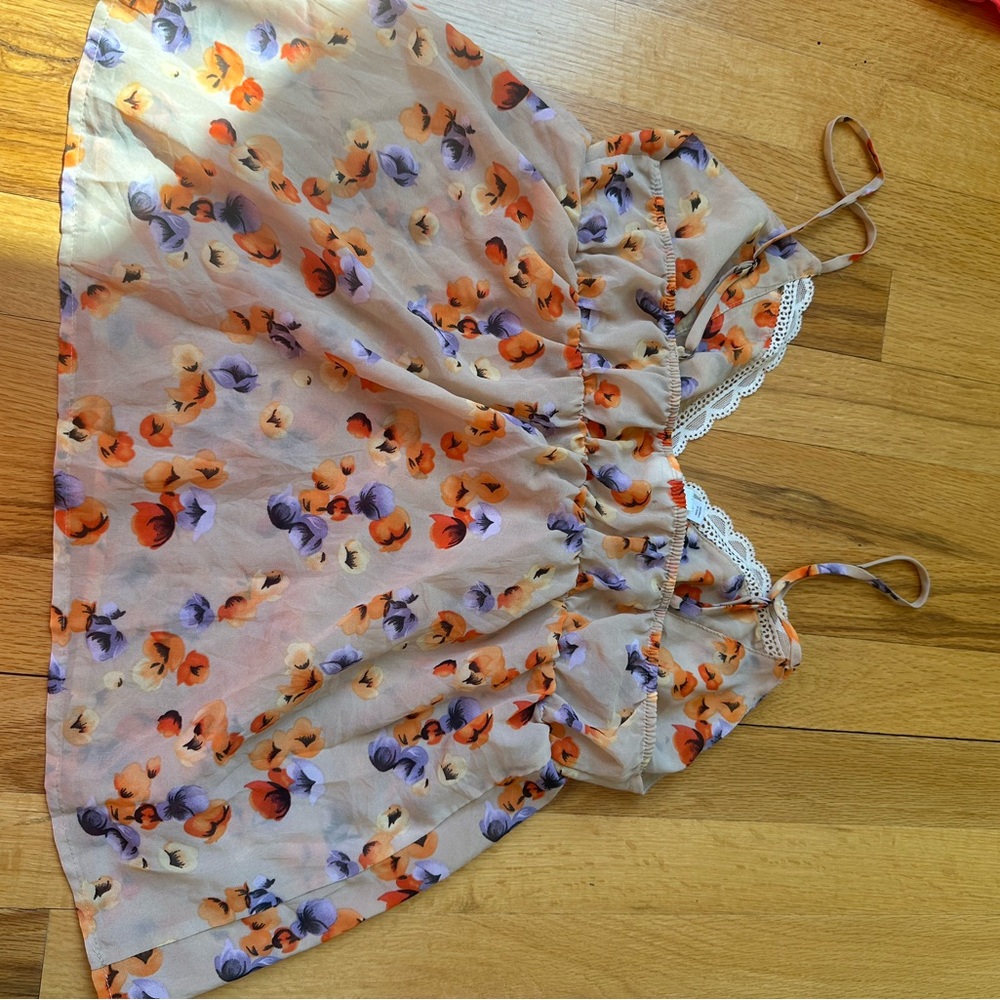 Gilligan & O'Malley Beige Floral Lace-Trim Cami with Orange & Purple Blooms - Picture 3 of 4